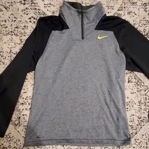 Nike Quarter-Zip